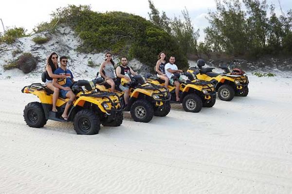 Cupom de Desconto de Passeio de Quadriciclo em Cabo Frio Foto de Passeio de Quadriciclo em Cabo Frio