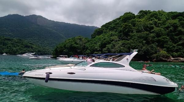 Passeio Meia Volta em Ilha Grande saindo de Conceição de Jacareí