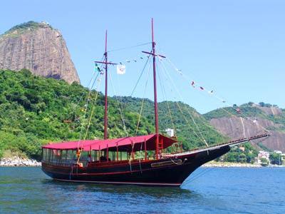 Passeio de Barco no Rio de Janeiro