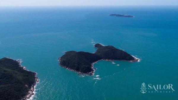 Passeio Ilha do Macuco em Bombinhas