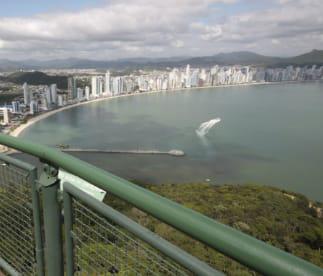 Passeio Balneário Camboriú saindo de Florianópolis