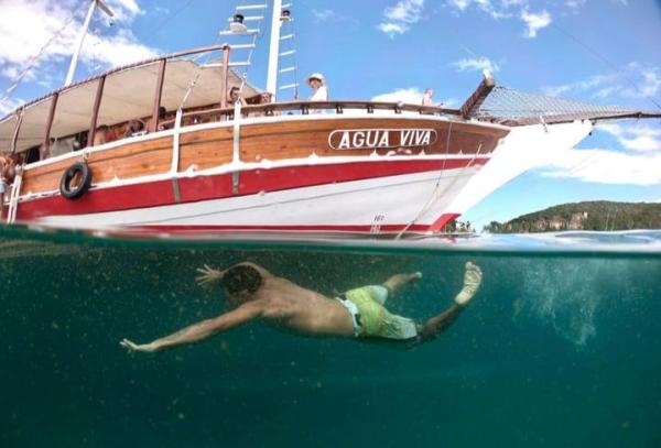 Passeio de Barco em Búzios