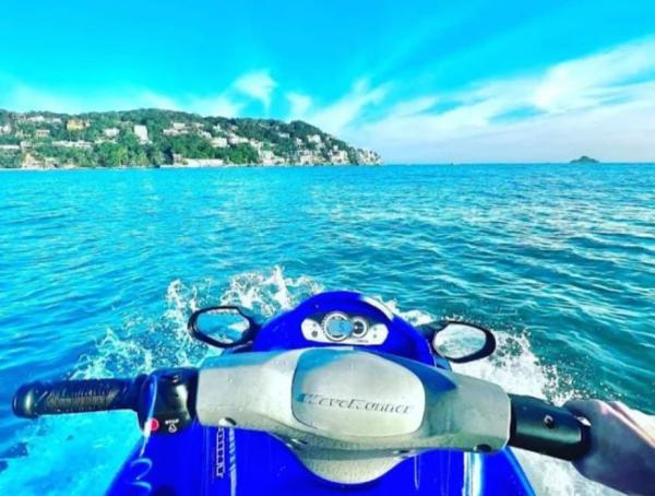 Passeio de Jet Ski no Brasil