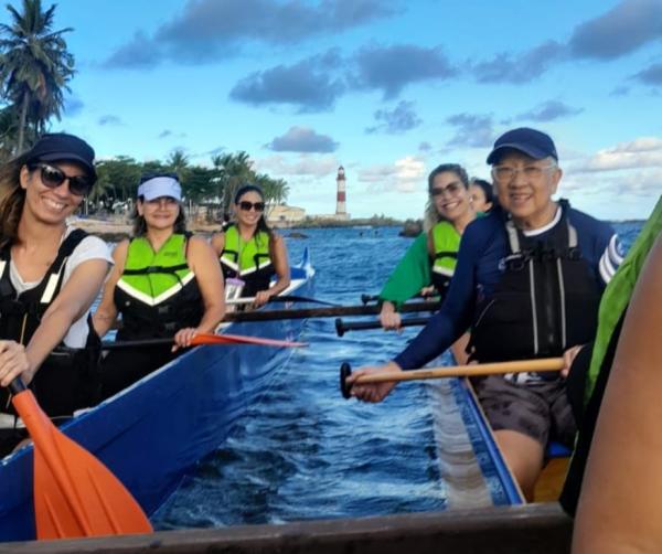 Passeio de Canoa Havaiana em Salvador