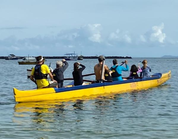 Passeio de Canoa Havaiana em Salvador