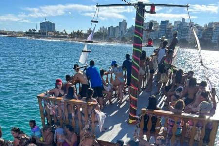 Passeio de Escuna em Guarapari