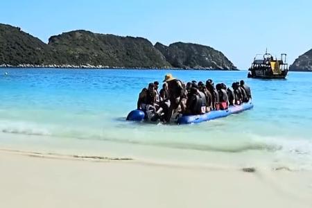 Passeio para Arraial do Cabo saindo do Rio
