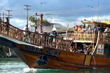 Passeio de Escuna em Guarapari