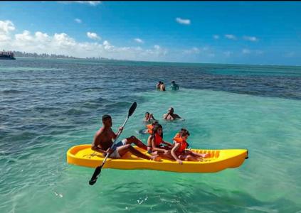 Passeio de Barco para Piscinas Naturais do Seixas