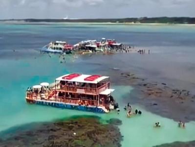 Passeio de Barco para Piscinas Naturais do Seixas