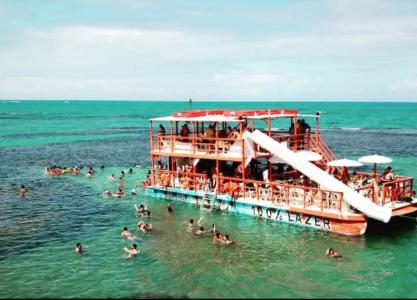 Passeio de Barco para Piscinas Naturais do Seixas