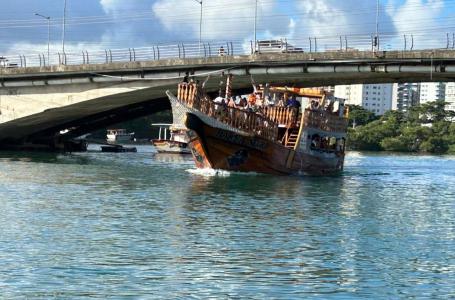 Passeio de Escuna em Guarapari