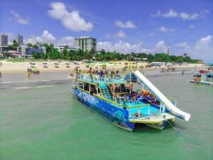 Passeio de Barco para Piscinas Naturais do Seixas