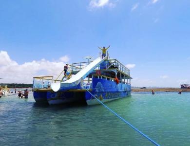 Passeio de Barco para Piscinas Naturais do Seixas