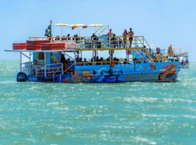 Passeio de Barco para Piscinas Naturais do Seixas