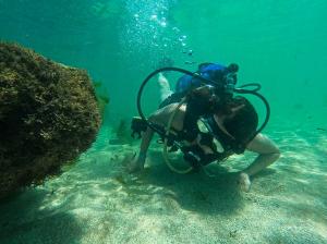 Mergulho com cilindro nas piscinas naturais de João Pessoa